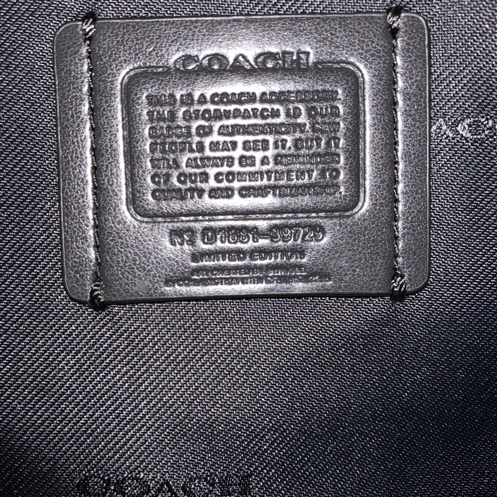 ***SOLD***NWOT COACH LTD EDITION Vandal Gummy Academy Pouch - Picture 9 of 14